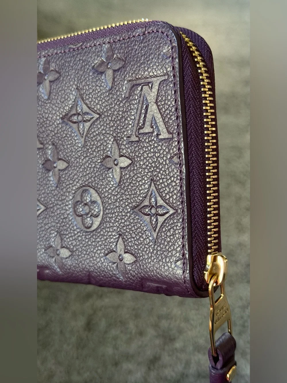 Louis Vuitton large zippy Wallet in Monogram Empreinte leather